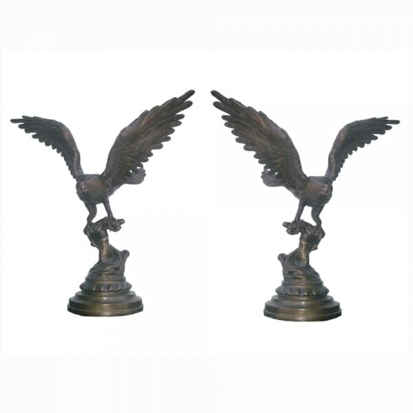 Two Eagles sculpture